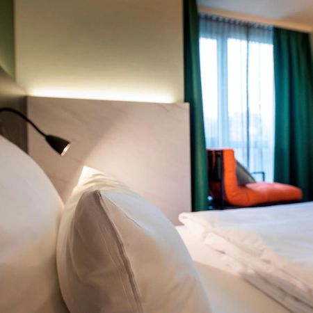Achat Hotel Stuttgart Airport Messe Exterior foto