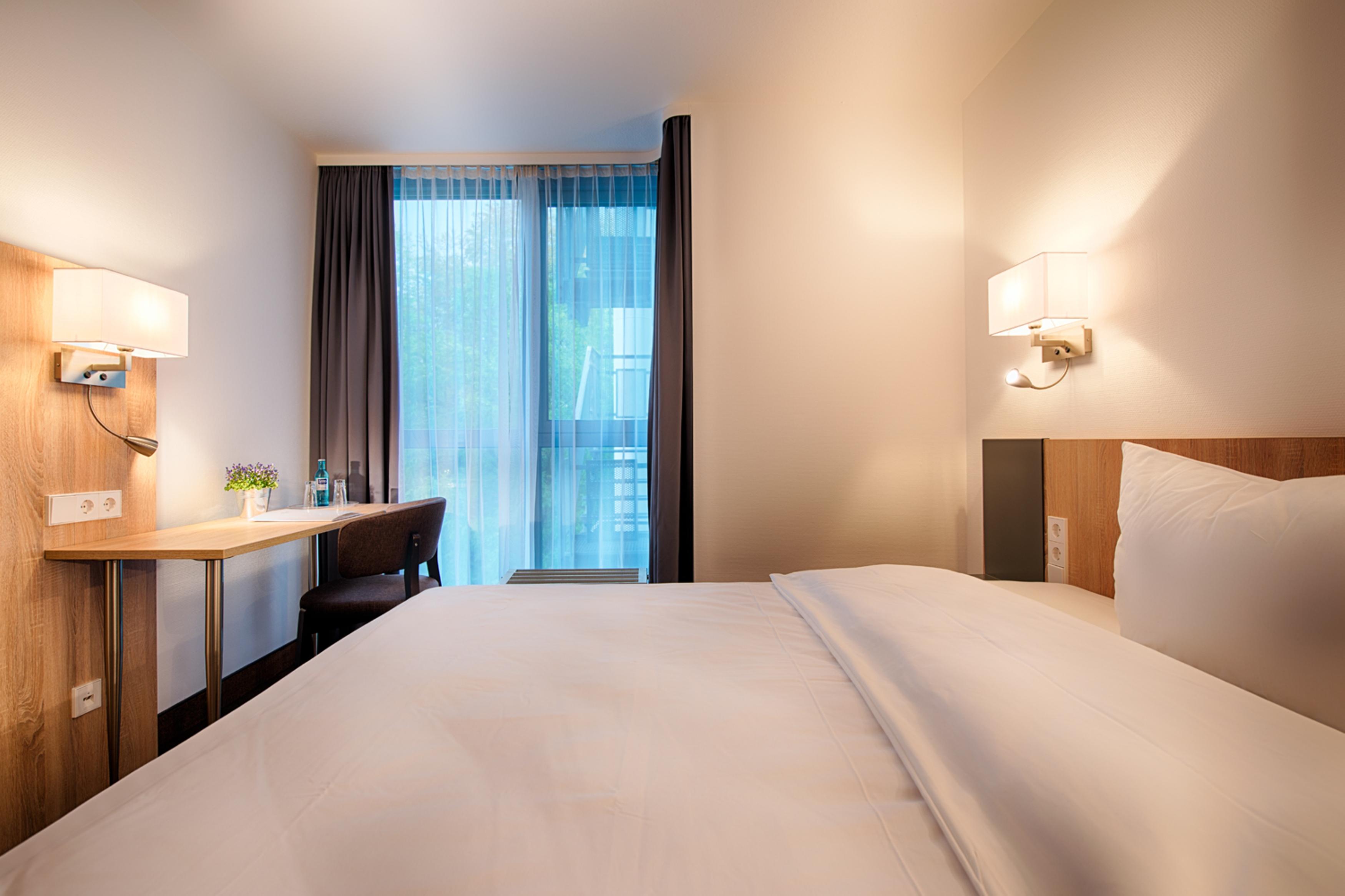 Achat Hotel Stuttgart Airport Messe Exterior foto