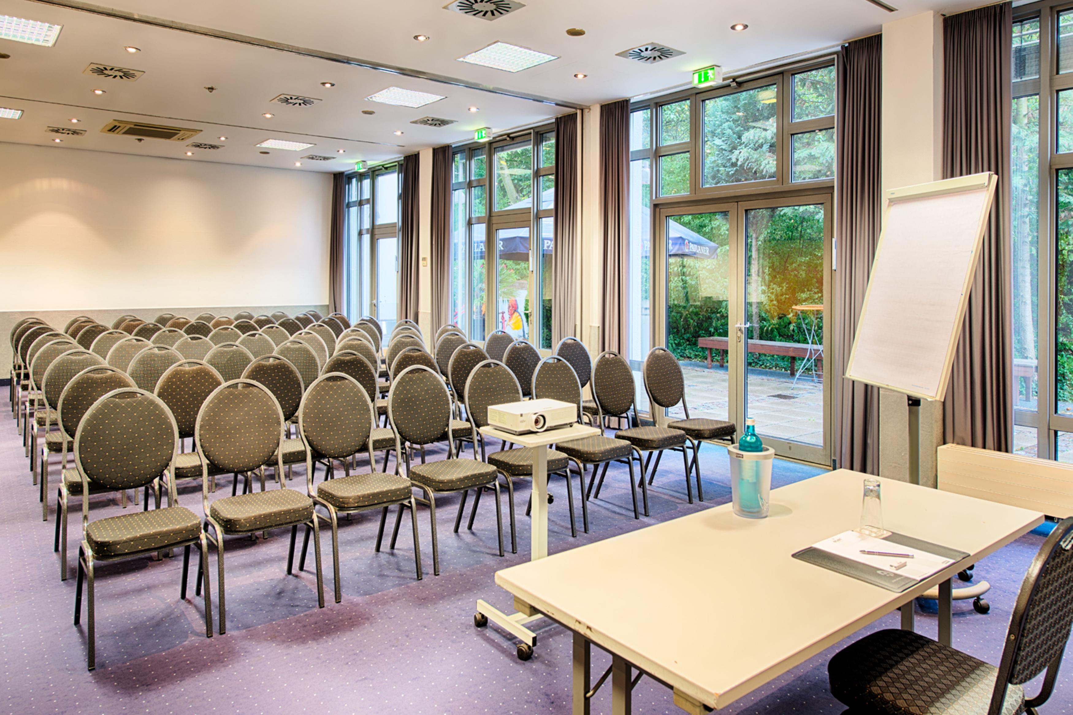 Achat Hotel Stuttgart Airport Messe Exterior foto