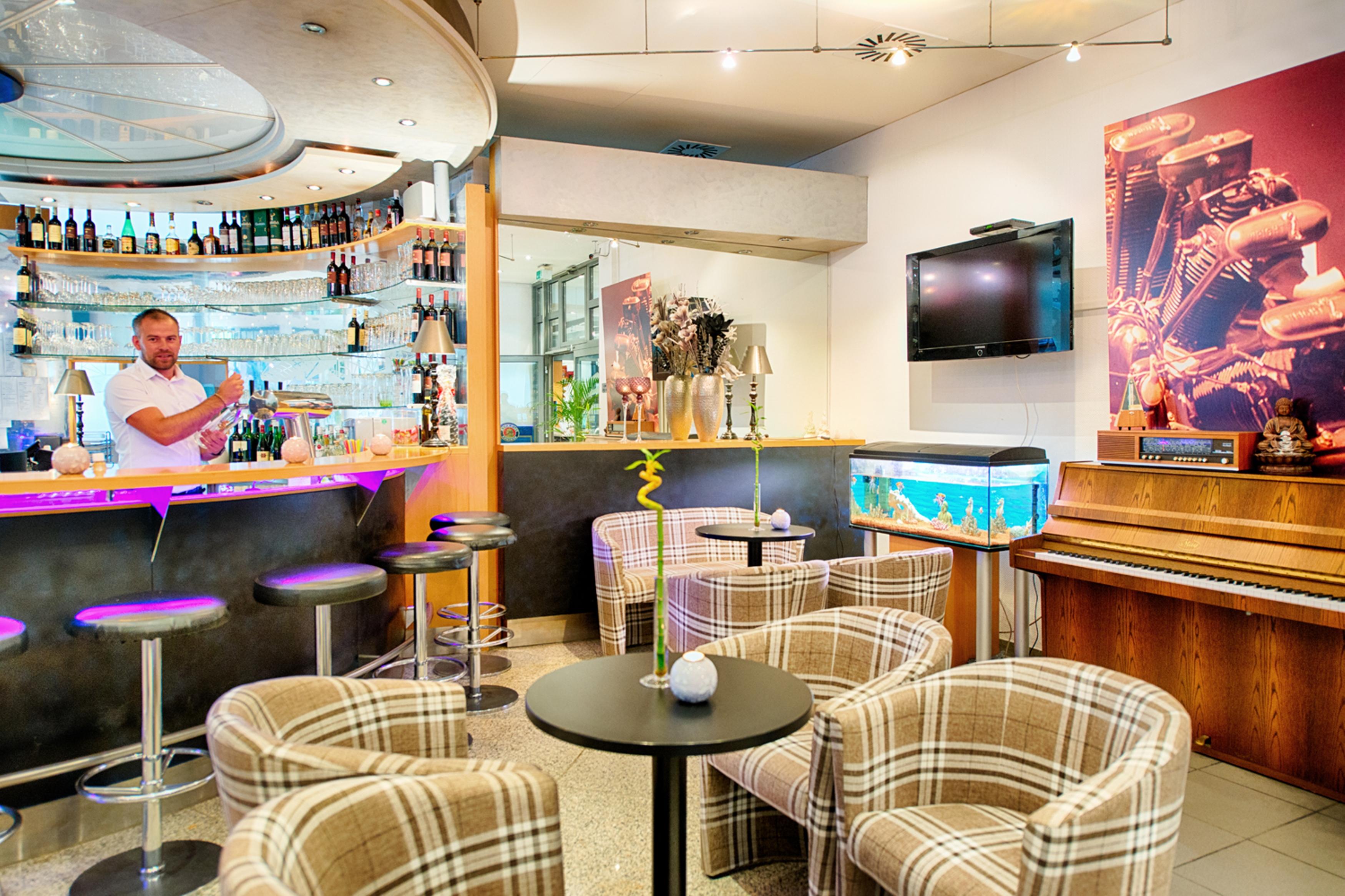 Achat Hotel Stuttgart Airport Messe Exterior foto