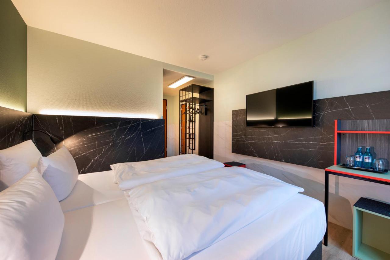 Achat Hotel Stuttgart Airport Messe Exterior foto